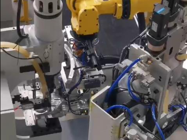 泰州流水机器人点焊生产线多少钱,机器人点焊生产线