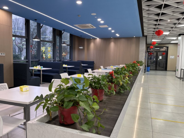 惠山區(qū)工廠團(tuán)餐 歡迎來電 無錫奔夢餐飲管理供應(yīng)