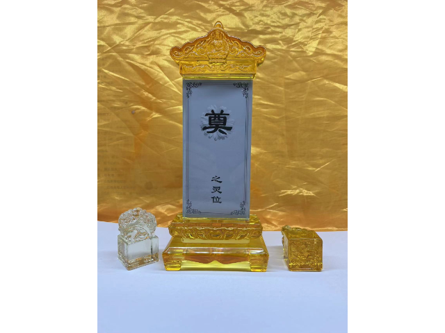 中国香港手工雕刻水晶棺床定制