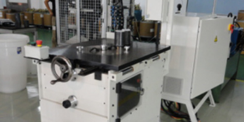 蘇州新能源嵌線機銷售廠家 誠信經(jīng)營 聯(lián)盟自動化設(shè)備供應(yīng)