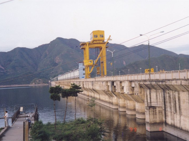 安徽水库混凝土防护涂料多少钱一吨 武汉长江加固技术供应