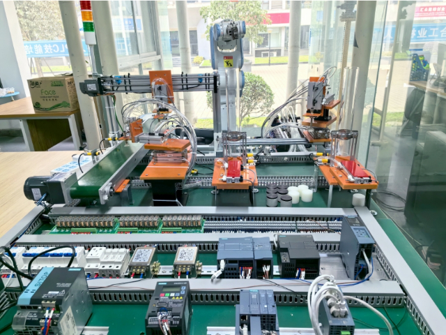 四川有靠谱的工业机器人自动化培训机构 创新服务 四川匠人组合教育咨询供应