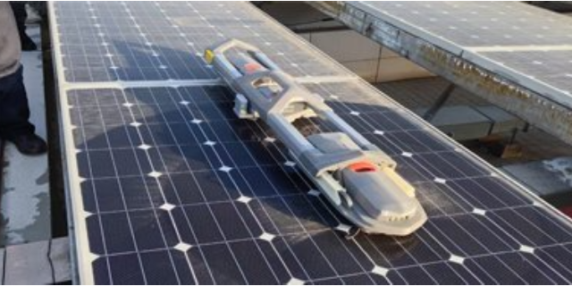 青海太阳能光伏板清洁运维机器人 苏州翼博特智能科技供应