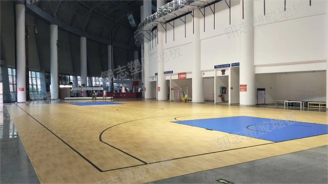 茂名工厂塑胶地板厂家批发价 深圳市翎志运动地板供应