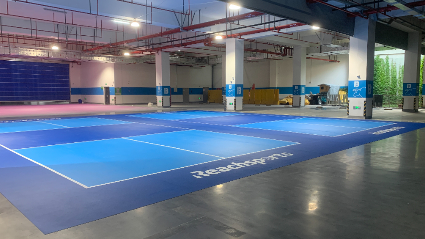 来宾市可收卷匹克球运动地板零售价 深圳市翎志运动地板供应