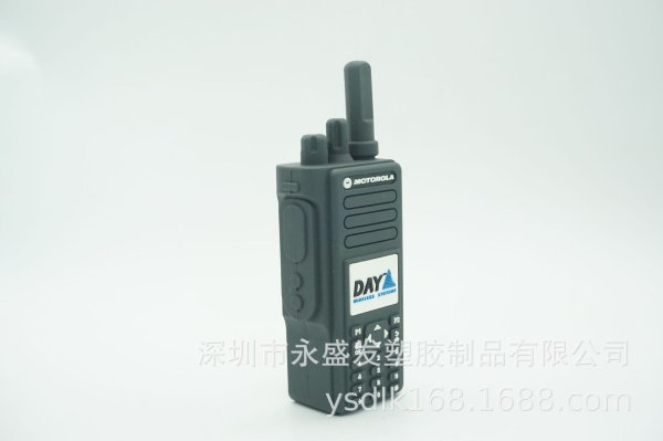 pvc軟膠廠家款對(duì)講機(jī)造型移動(dòng)電源外殼大哥大禮品充電寶外殼