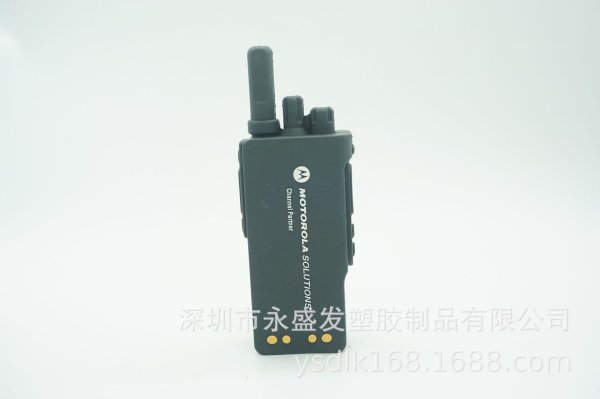 pvc軟膠廠家款對(duì)講機(jī)造型移動(dòng)電源外殼大哥大禮品充電寶外殼