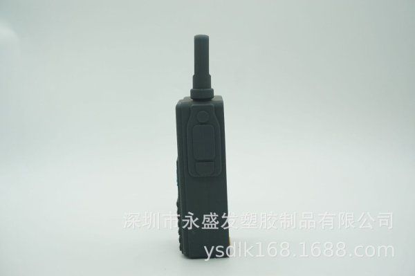 pvc軟膠廠家款對(duì)講機(jī)造型移動(dòng)電源外殼大哥大禮品充電寶外殼