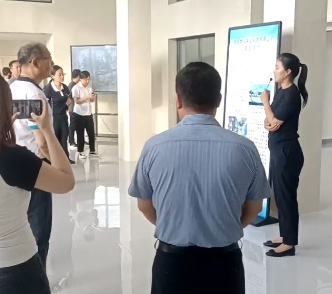 統(tǒng)戰(zhàn)部領(lǐng)導(dǎo)一行到昌圖牧仙牛業(yè)科技有限公司參觀考察