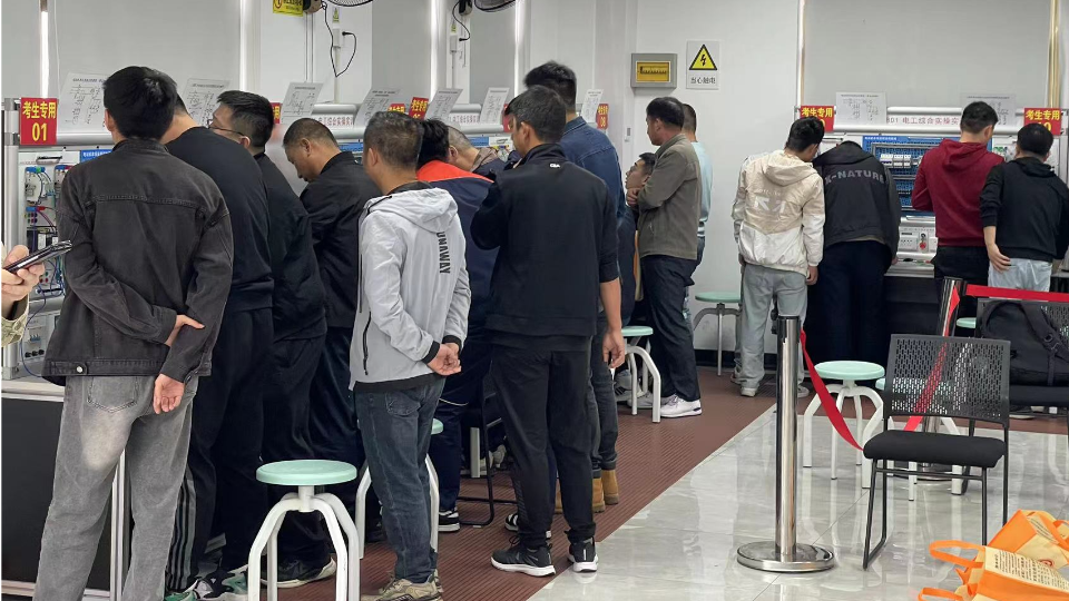 拱墅区附近低压电工学习方式 贴心服务 杭州市钱塘区国通职业技能培训供应