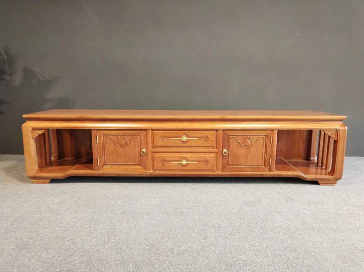 實(shí)木家具與現(xiàn)代家居的和諧共生