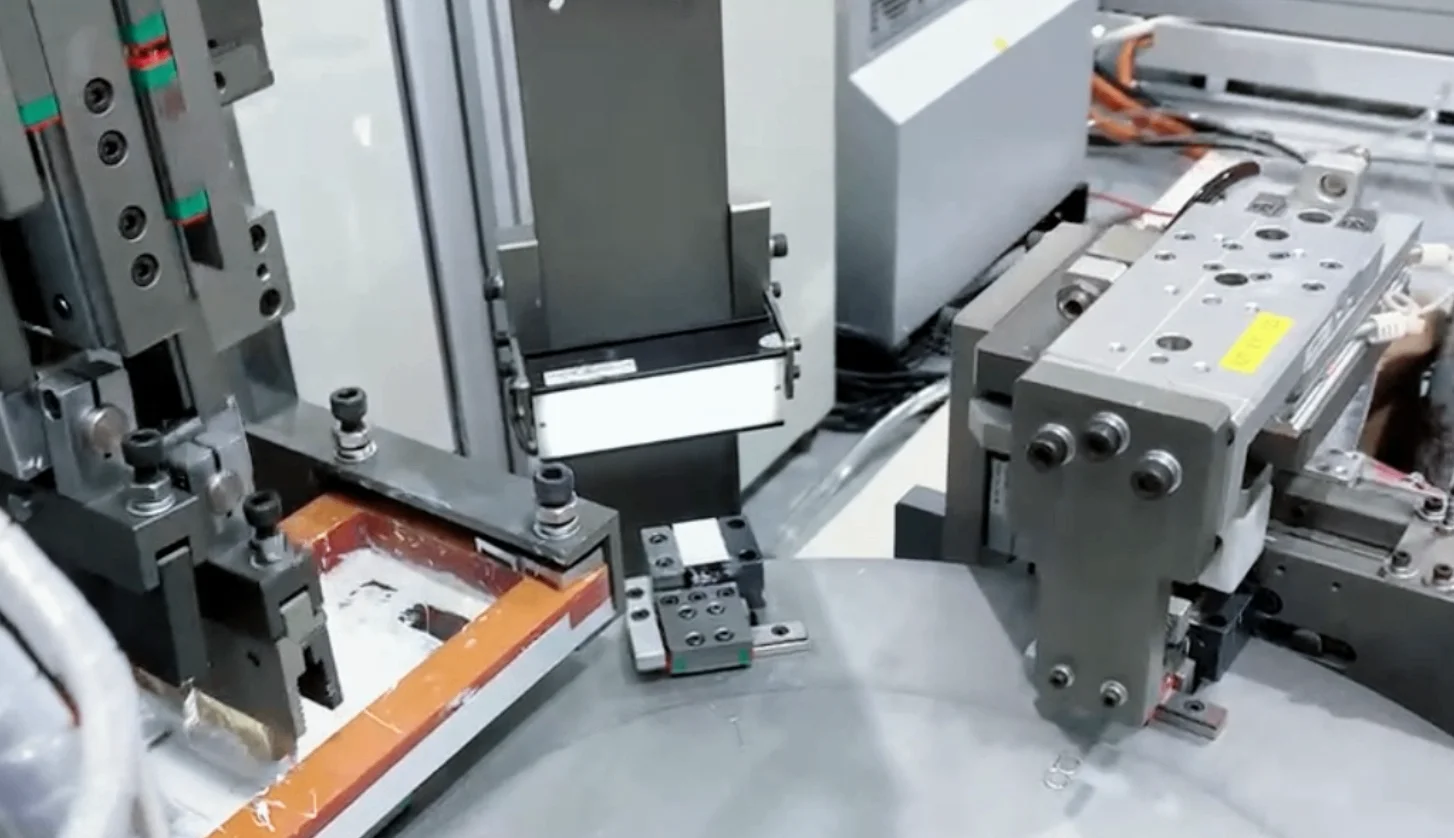 电机自动装IGBT和陶瓷片设备