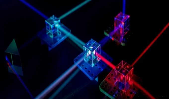 什么是光子学？_东方闪光(北京)光电科技有限公司