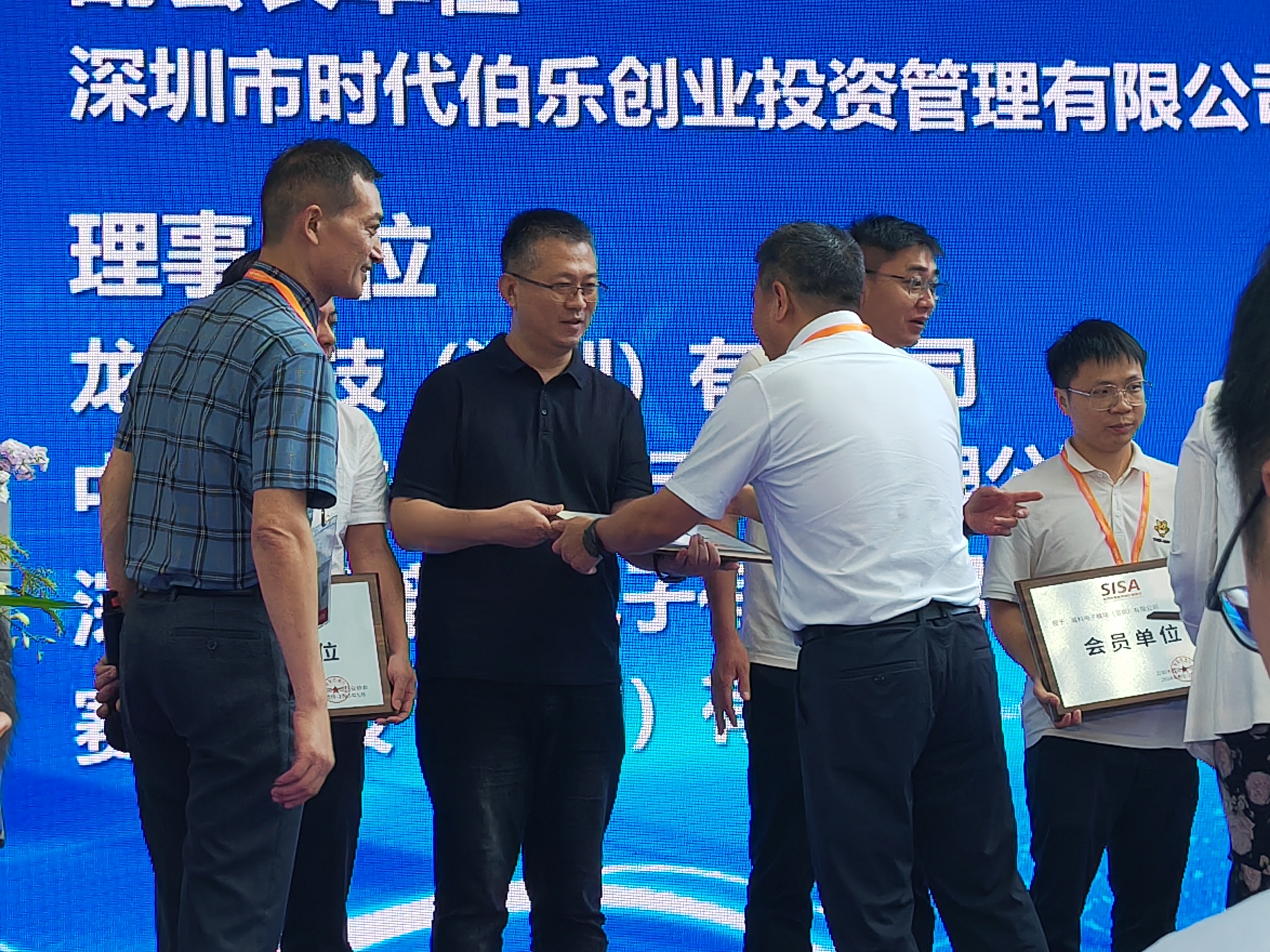 e72b9688-b491-4ff0-be22-634d83e3f7db.jpg e72b9688-b491-4ff0-be22-634d83e3f7db.jpg