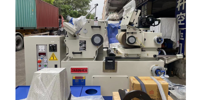 東莞高精密電腦數(shù)控?zé)o心磨床源頭廠家 東莞市鑫濤機(jī)器科技供應(yīng);