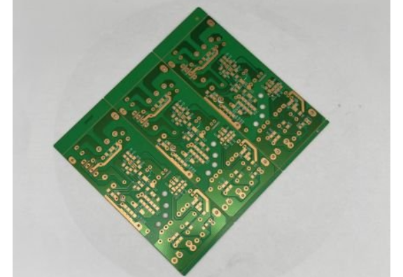 摸冲单面板PCB批量板制造商