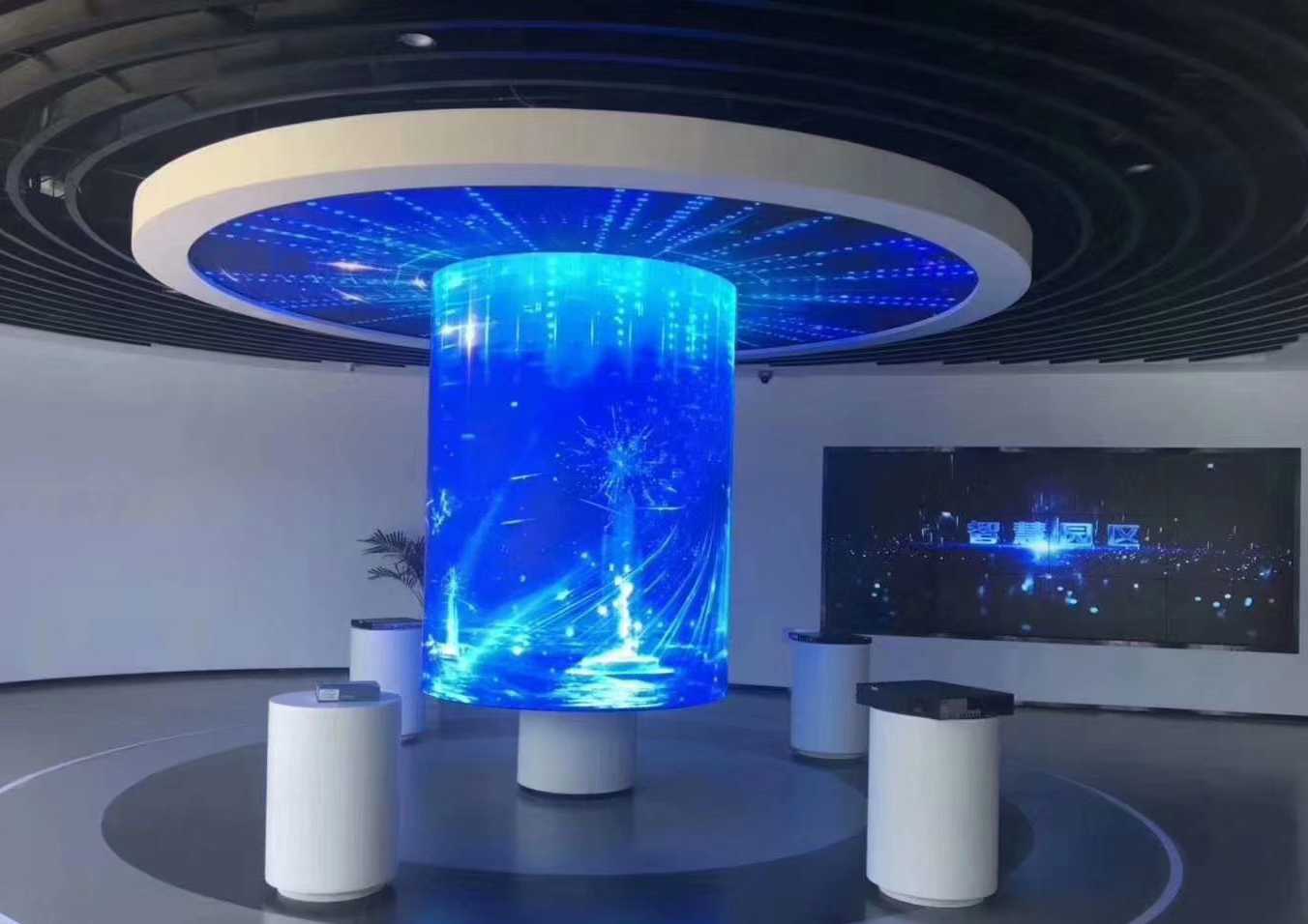 弧形曲面led显示屏介绍