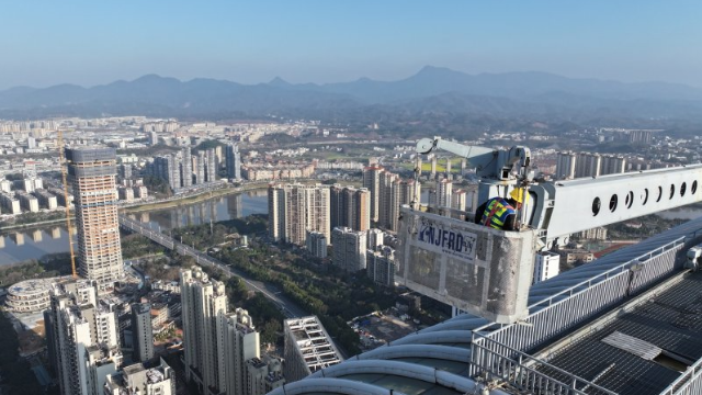 深圳上市公司楼顶发光字 亮彩标识工程供应