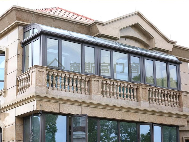 河南折叠窗封阳台要多少钱 武汉跨越时代门窗供应