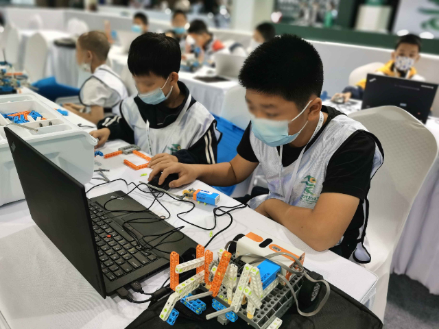 椒江积木机器人编程品牌 台州酷可得教育科技供应