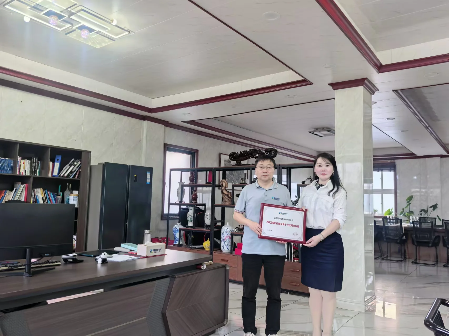 儒佳集團(tuán)榮膺2024涂料十*裝備供應(yīng)商，實(shí)力彰顯未來(lái)發(fā)展無(wú)限潛力