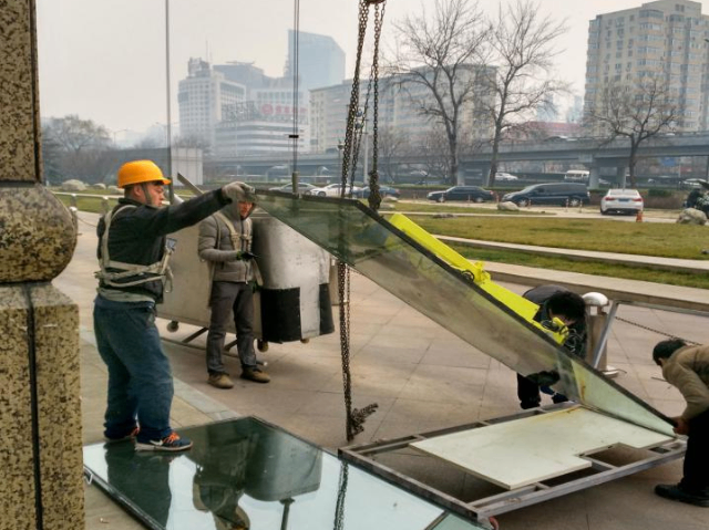 陕西中空玻璃玻璃更换 欢迎咨询 广东锐进建设工程供应