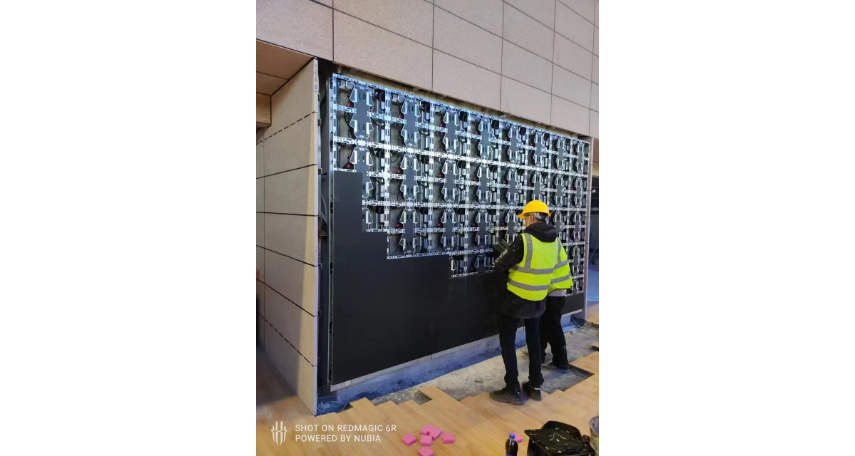 深圳会议显示屏安装工序