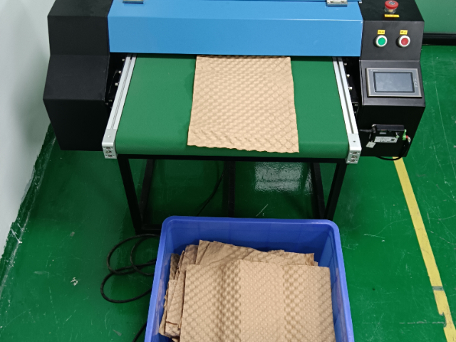 潮州電子產(chǎn)品包裝牛皮紙壓泡機(jī) 東莞市浩霖包裝材料供應(yīng)