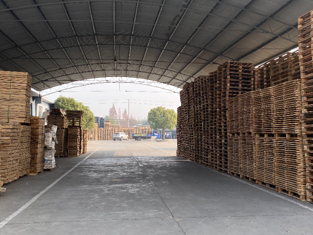 無錫木托盤批發(fā) 歡迎來電 無錫夢豐包裝材料供應(yīng)