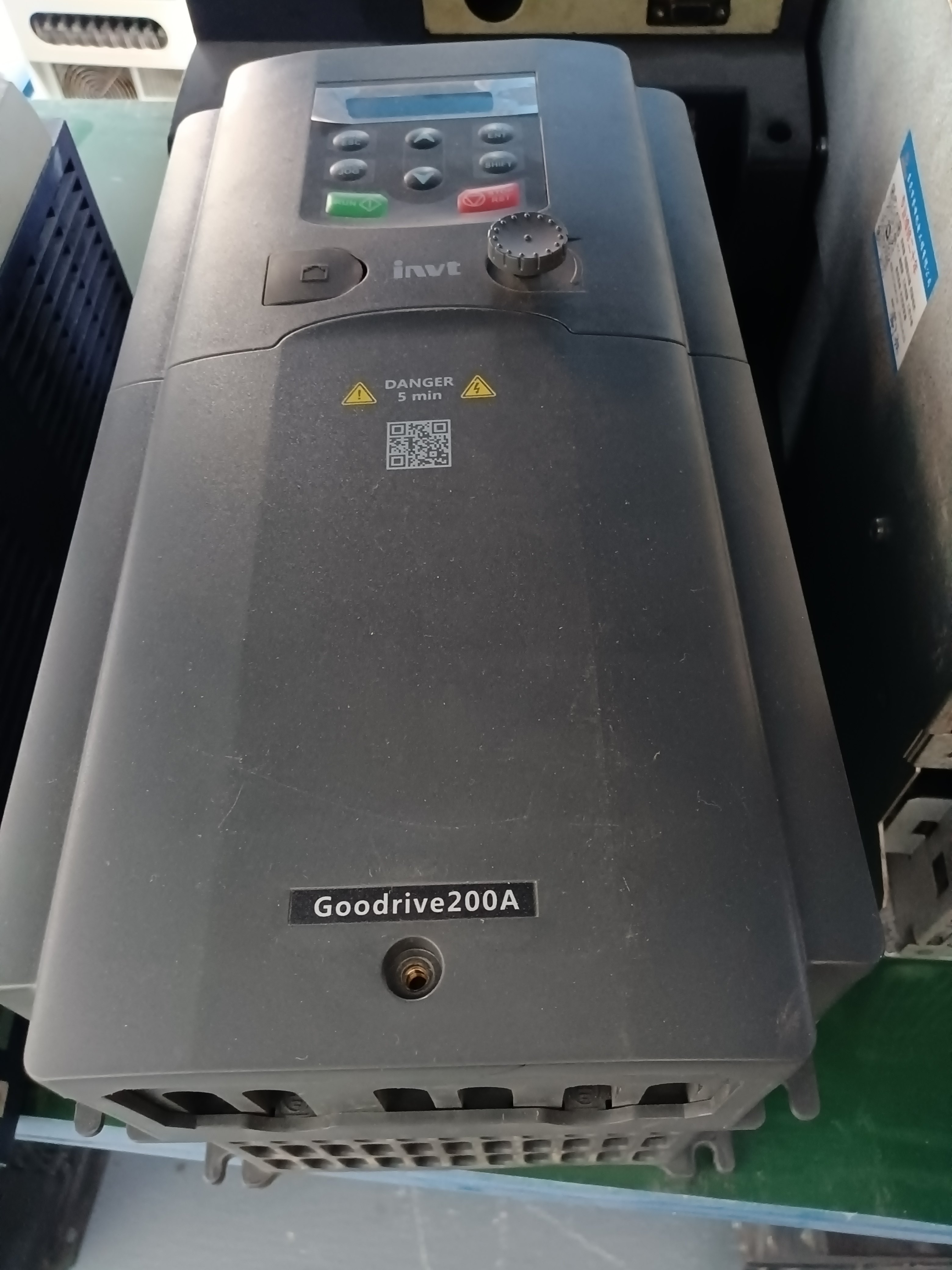 英威騰Goodrive 200A變頻器維修