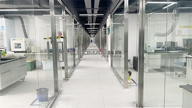 云南潔凈實(shí)驗(yàn)室裝修案例分析 深圳市科曼實(shí)驗(yàn)室工程供應(yīng)