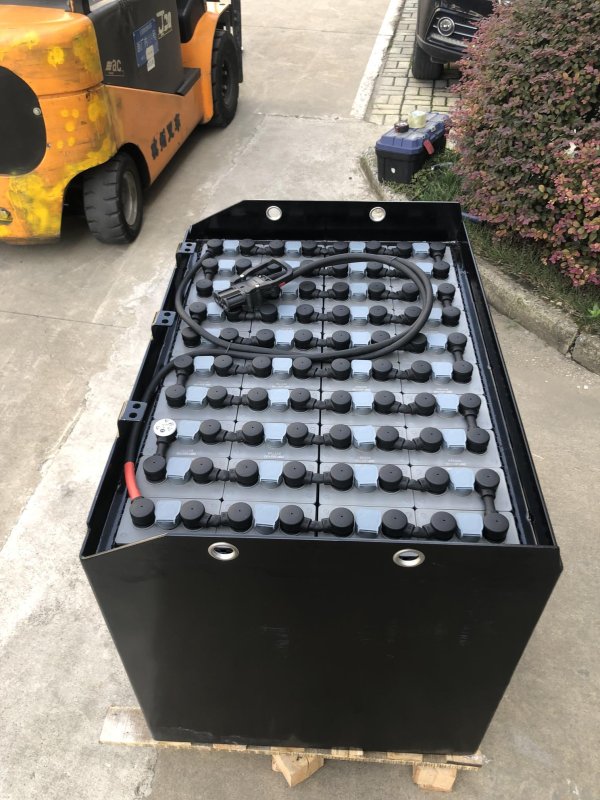 寧波海邁克電動叉車 CPD30KJ1 鉛酸蓄電池 40-5PZB500  80V 500Ah  海邁克原裝電瓶廠家